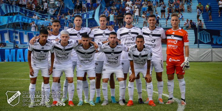 Victoria de All Boys en la Isla Maciel