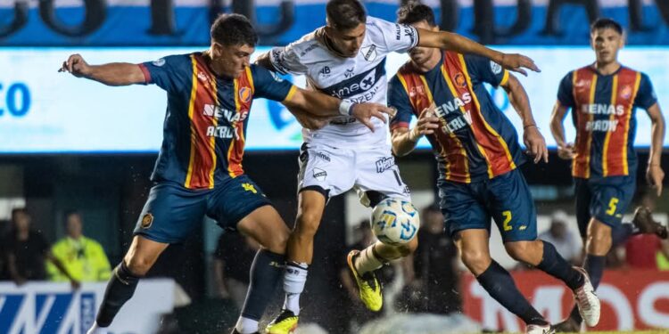 No pudo vencer y sumó un punto