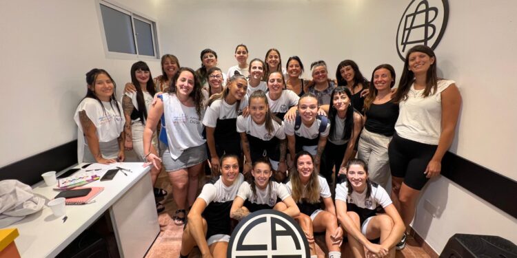Capacitación para el futsal femenino de All Boys