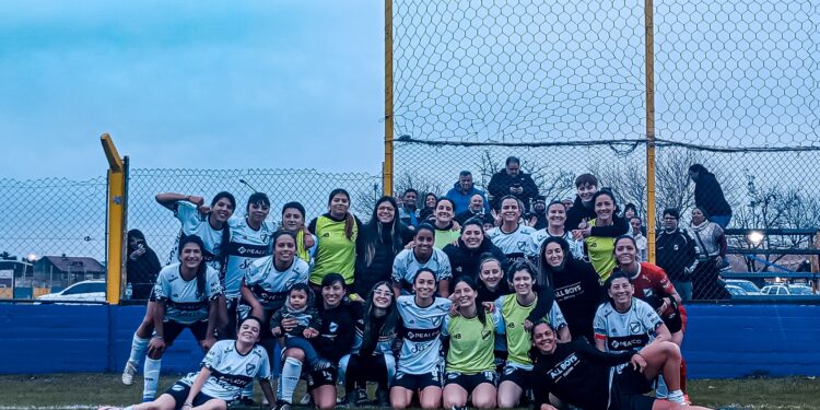 All Boys goleó a Atlanta y sigue en lo más alto de la Zona B