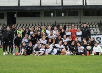 Triunfo con autoridad